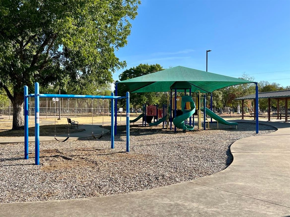 Photo of Oakwood Park playground.