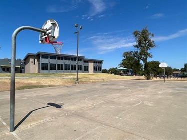 Dewey Park basketball court