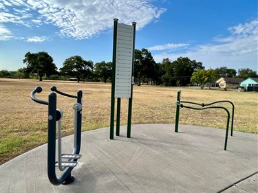 Gurley Park fitness station 2