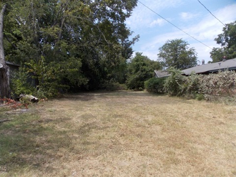 722 E. James Ave.