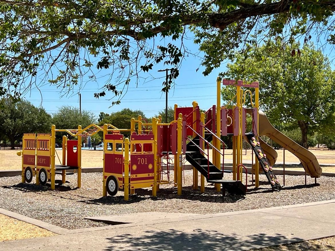 Mountainview Park large playground