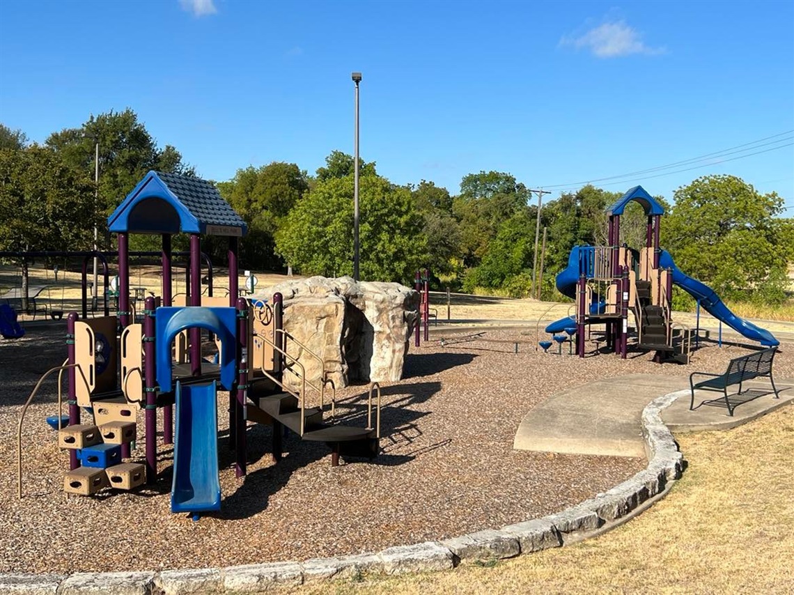 Photo of Bell's Hill Park playground.