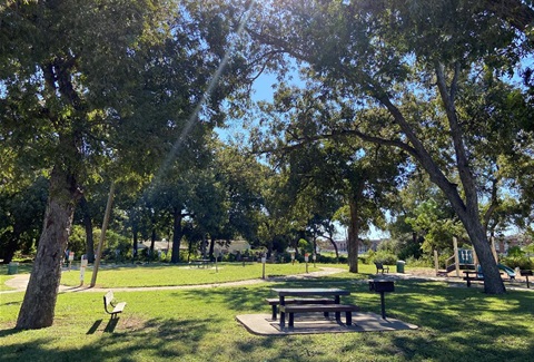 Photo of Cotton Palace Park. 